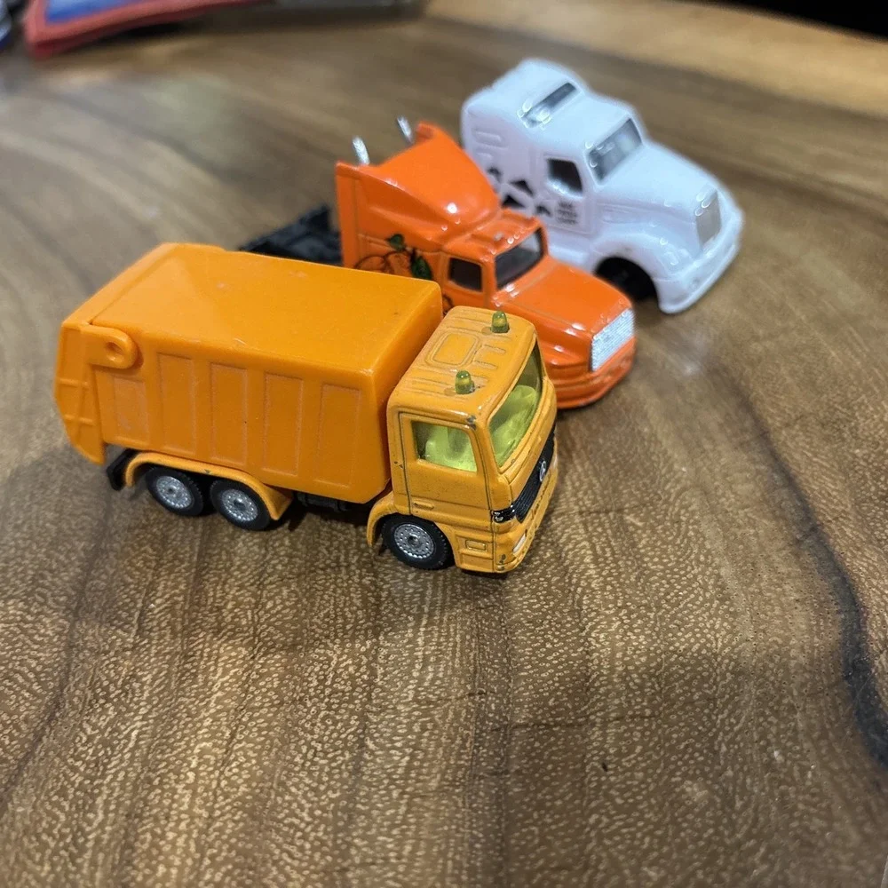 Toy Truck Lot - SIKU Mercedes Actros Garbage Truck & Road Champs Micro Semis